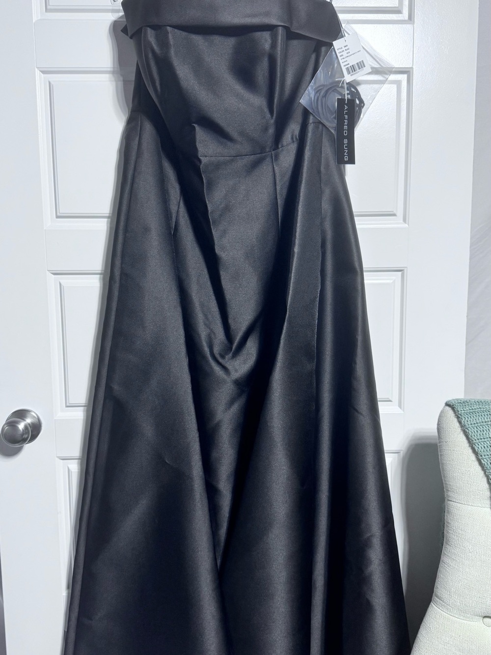 NWT ALFRED SUNG Black Satin Strapless Cuff Gown with Removable Straps Size 16